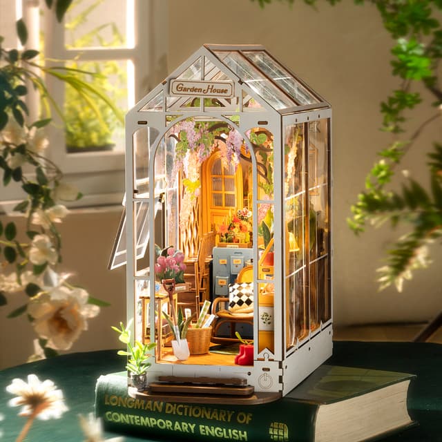 Rolife Holiday Garden House Book Nook Kit