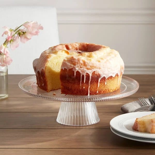Ribbed glass cake stand
