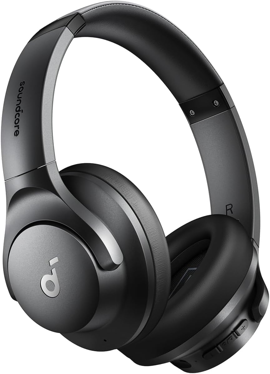 Noise cancelling headphones on a Christmas wishlist